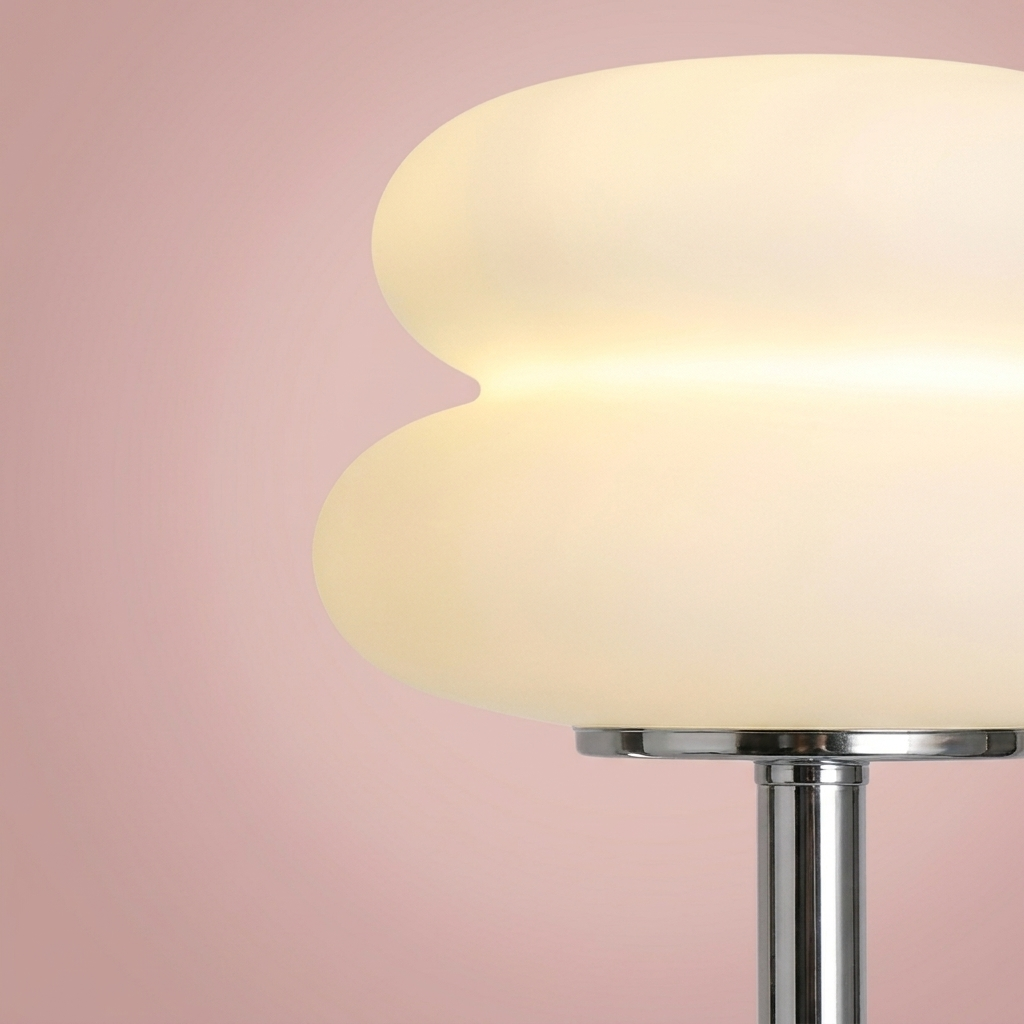 Pippa Vanity Lamp, frosted shade detail