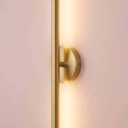 Vela Cordless Wall Sconce, brushed gold bar and wall plate detail